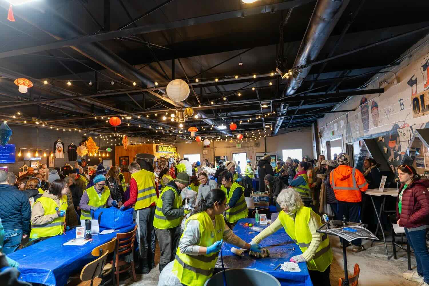 DWaste edge device detecting waste item